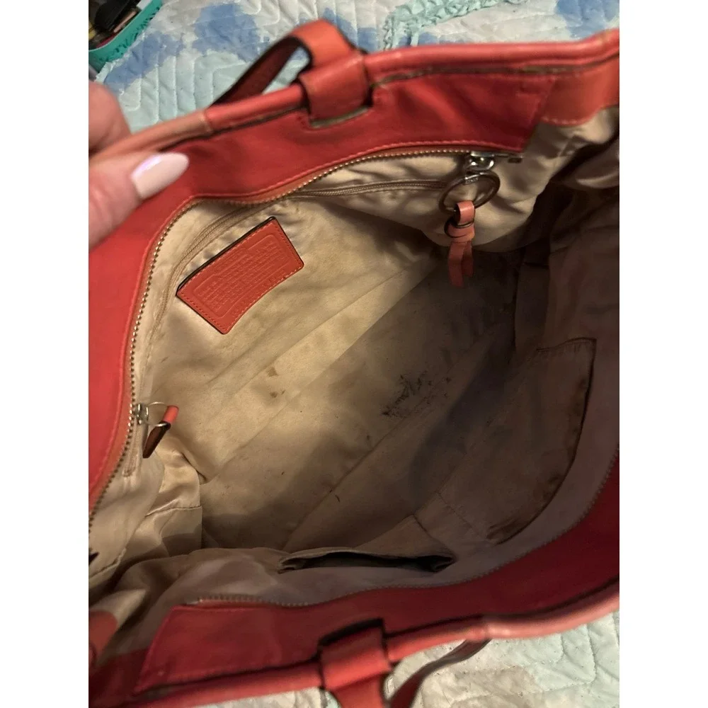 Coach 18962 Chelsea Leather Stripe‎ Charlie Coral Large Tote Bag Purse
